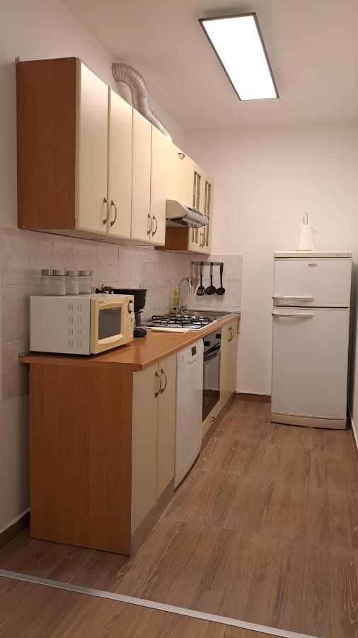 Greenline Pula Apartment Exterior photo